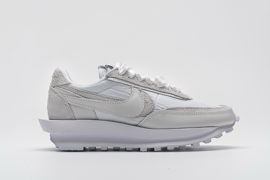 BV0073-101 Nike LD Waffle Sacai White Nylon