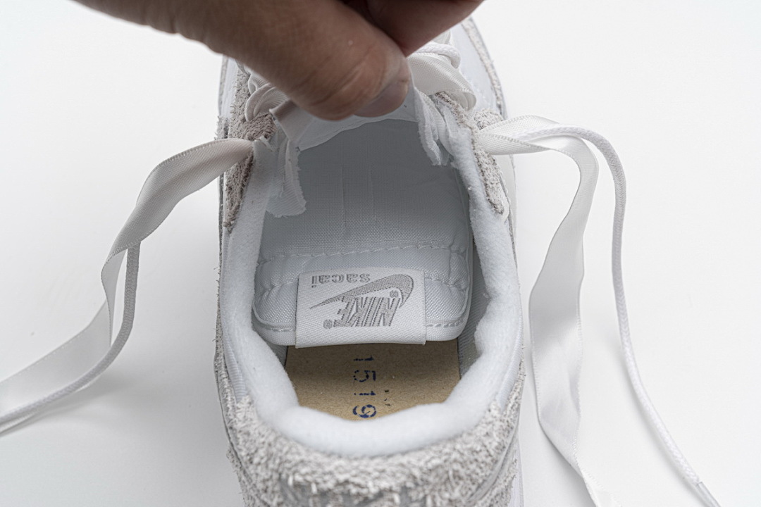 BV0073-101 Nike LD Waffle Sacai White Nylon