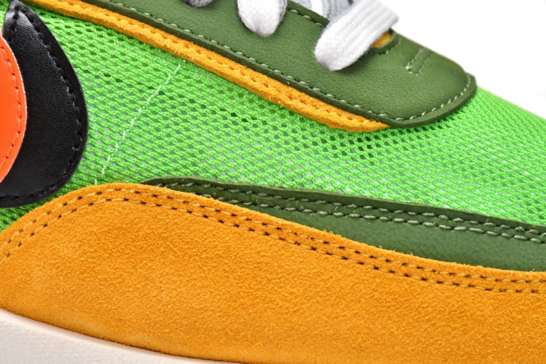 BV0073-300 Sacai x Nike LDV Waffle Green Gusto