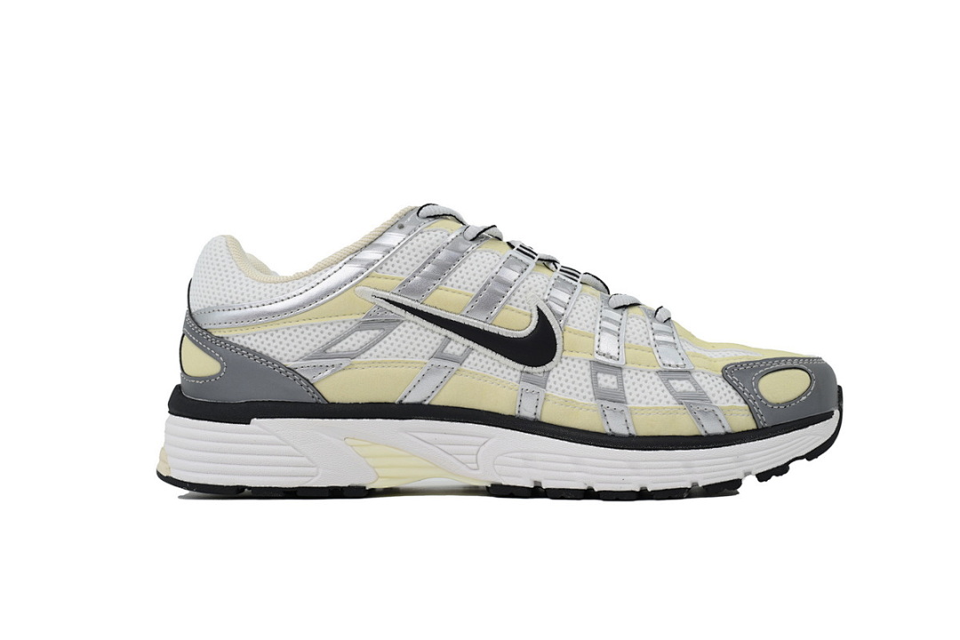 Coconut Milk Metallic Silver