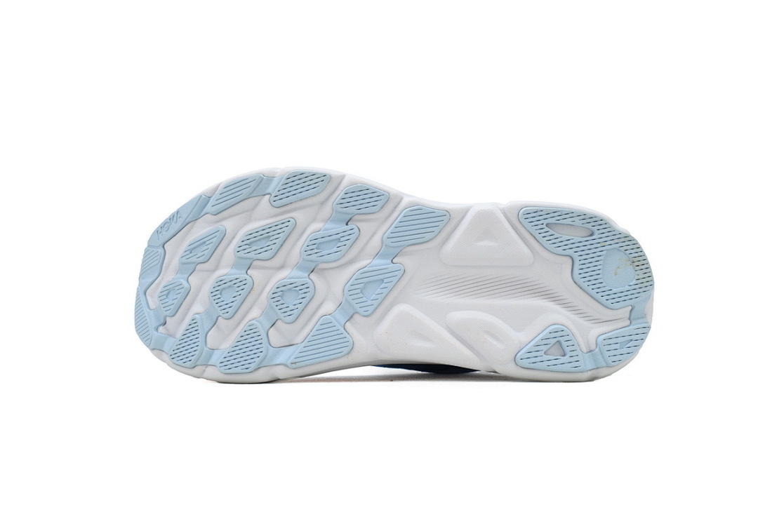 CSAA HOKA Clifton 9
