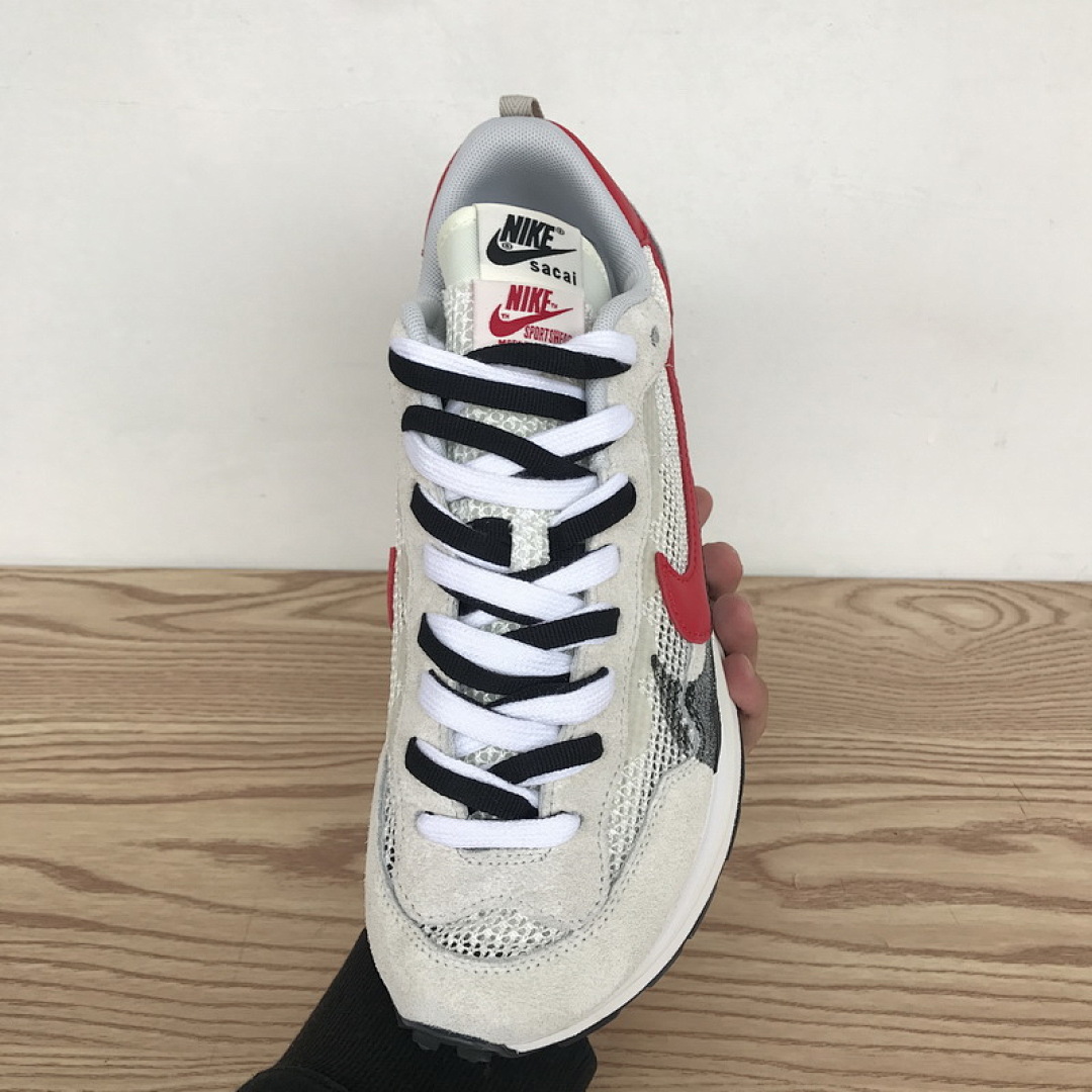 CV1363-100 Sacai x Nike Pegasua Vaporfly Villain Grey Blue Red