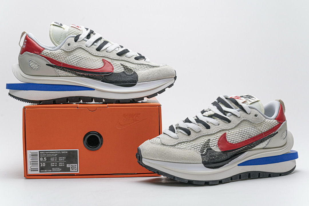 CV1363-100 Sacai x Nike Pegasua Vaporfly Villain Grey Blue Red