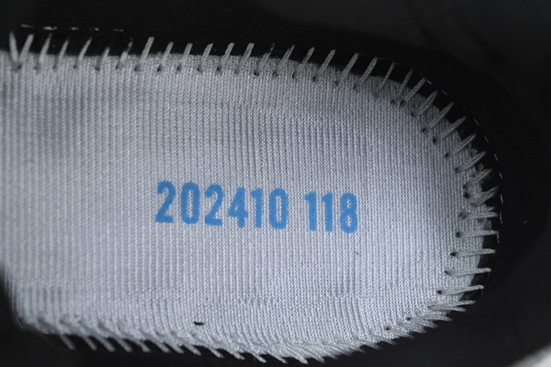 D1GH240102 Mizuno Astro Plus