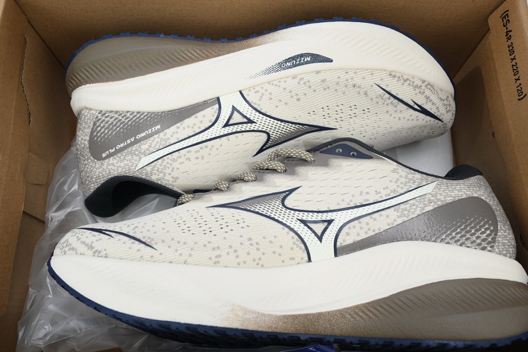 D1GH240109 Mizuno Astro Plus
