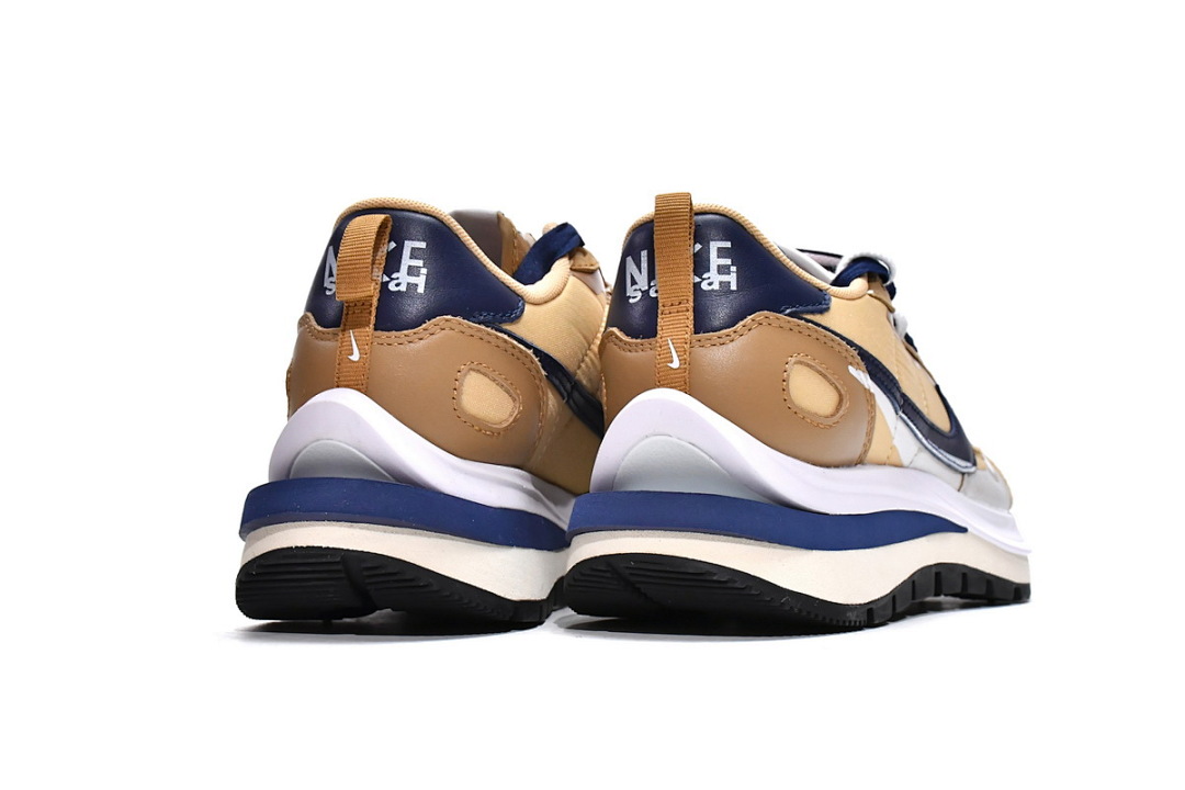 DD1875-200 Sacai x Nike VaporWaffle Sesame and Blue Void