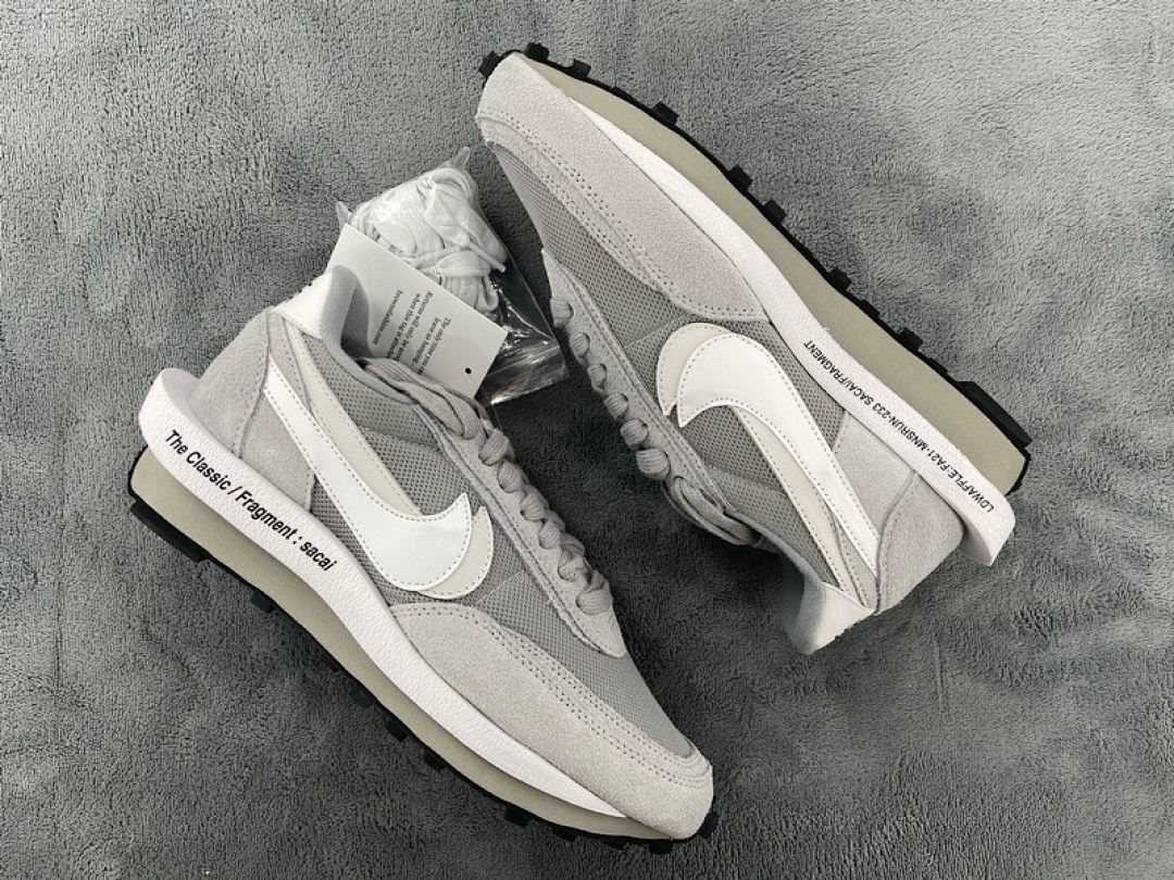 DH2684-001 Fragment Design x sacai x Nike LDWaffle Light Smoke Gre