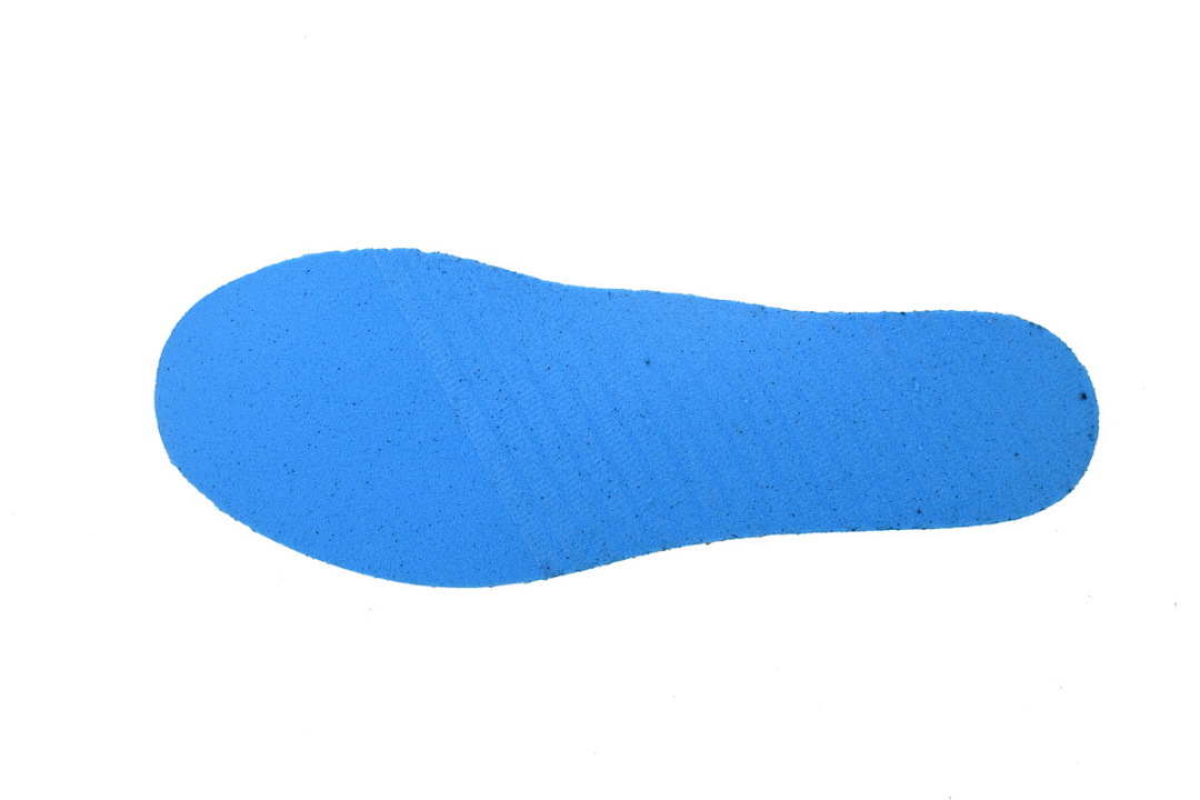 FQ8732-010 Nike P-6000 Premium