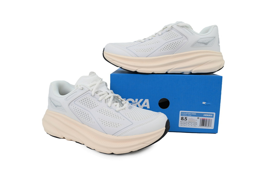 HOKA ONE ONE CLIFTON ONE 9