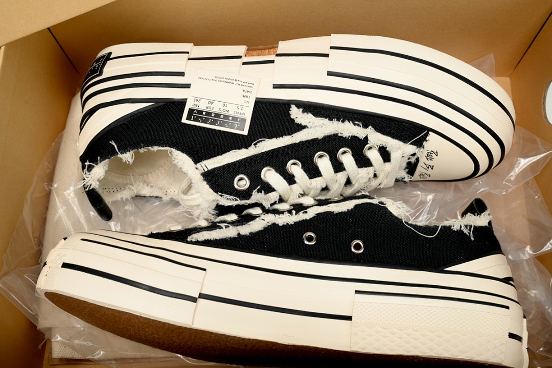 Lows Classic Black And White