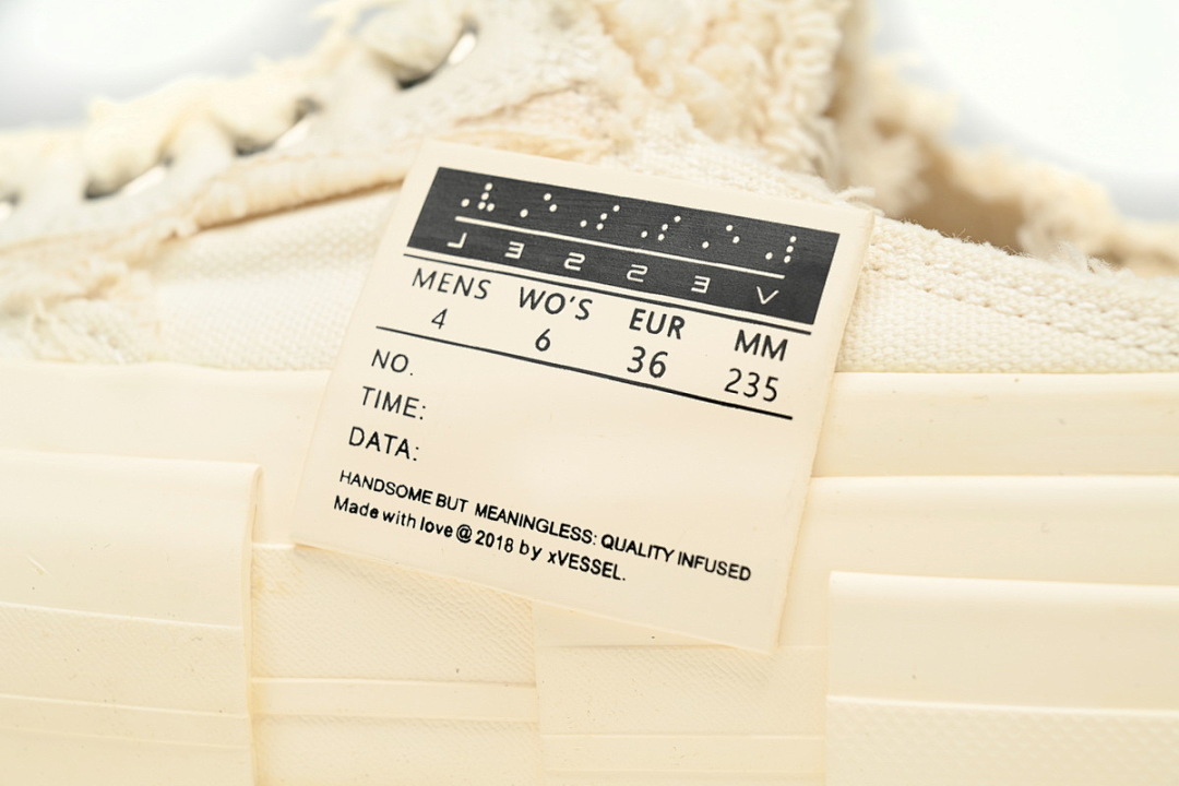 Lows White Cloth Half Trailer