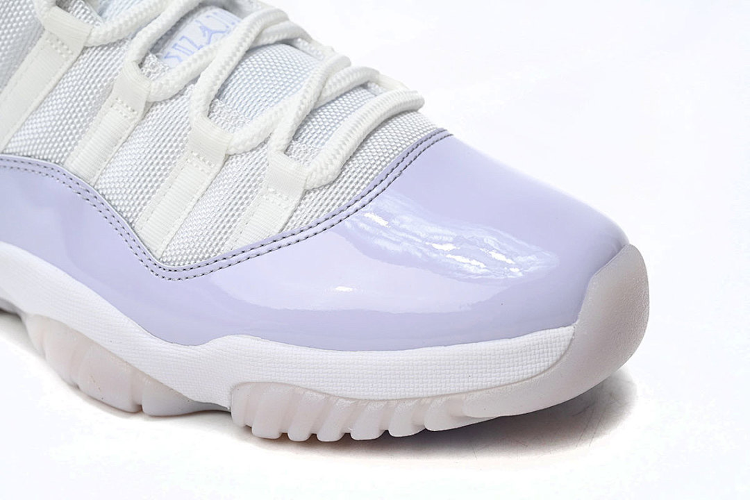  Air Jordan 11 Low AH7860-101
