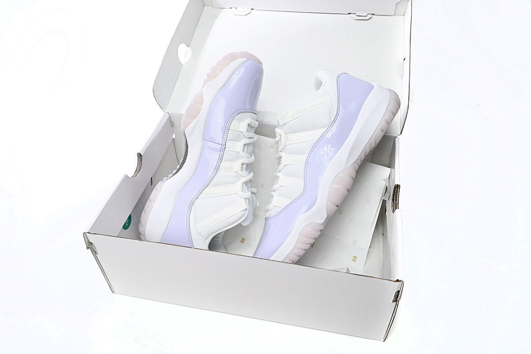  Air Jordan 11 Low AH7860-101