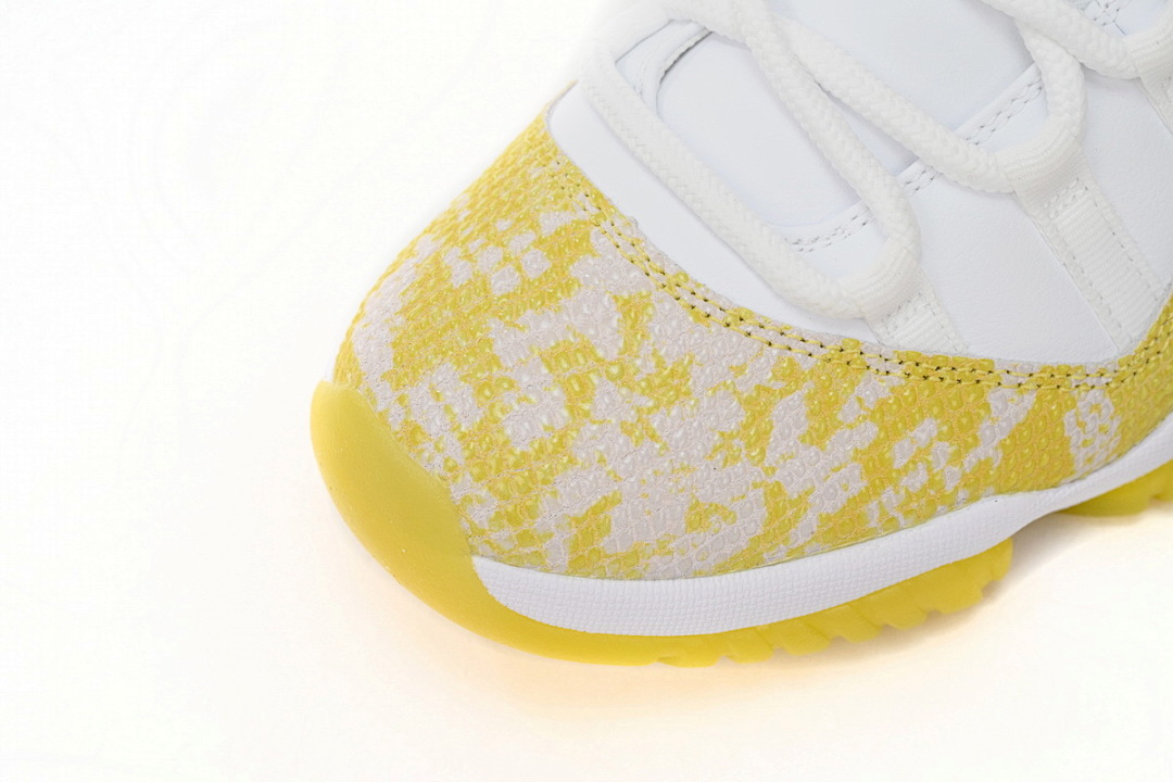  Air Jordan 11 Retro Low WMNS AH7860-107