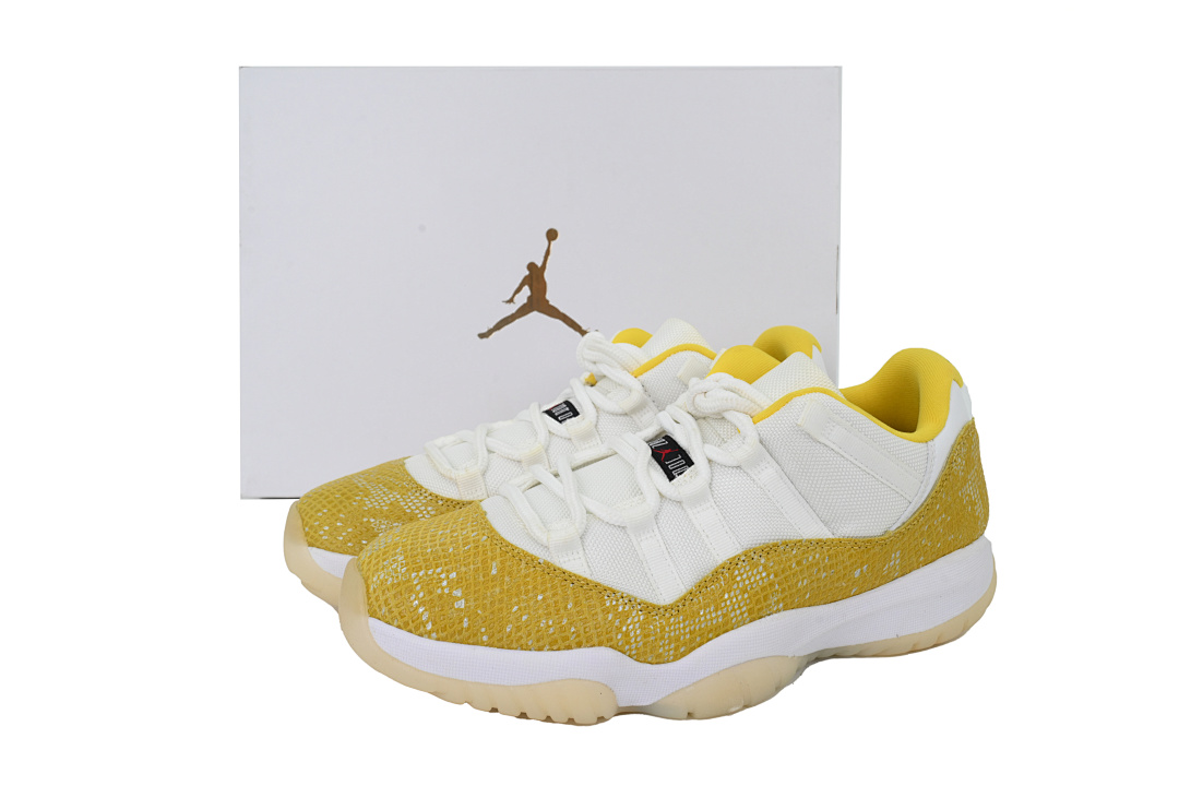 Air Jordan 11 Retro Low WMNS AH7860-107 