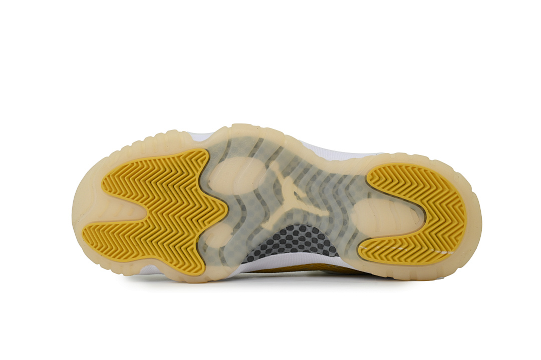 Air Jordan 11 Retro Low WMNS AH7860-107 
