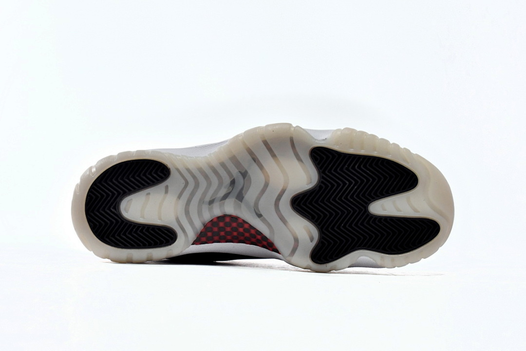 Air Jordan 11 Retro 72 10
