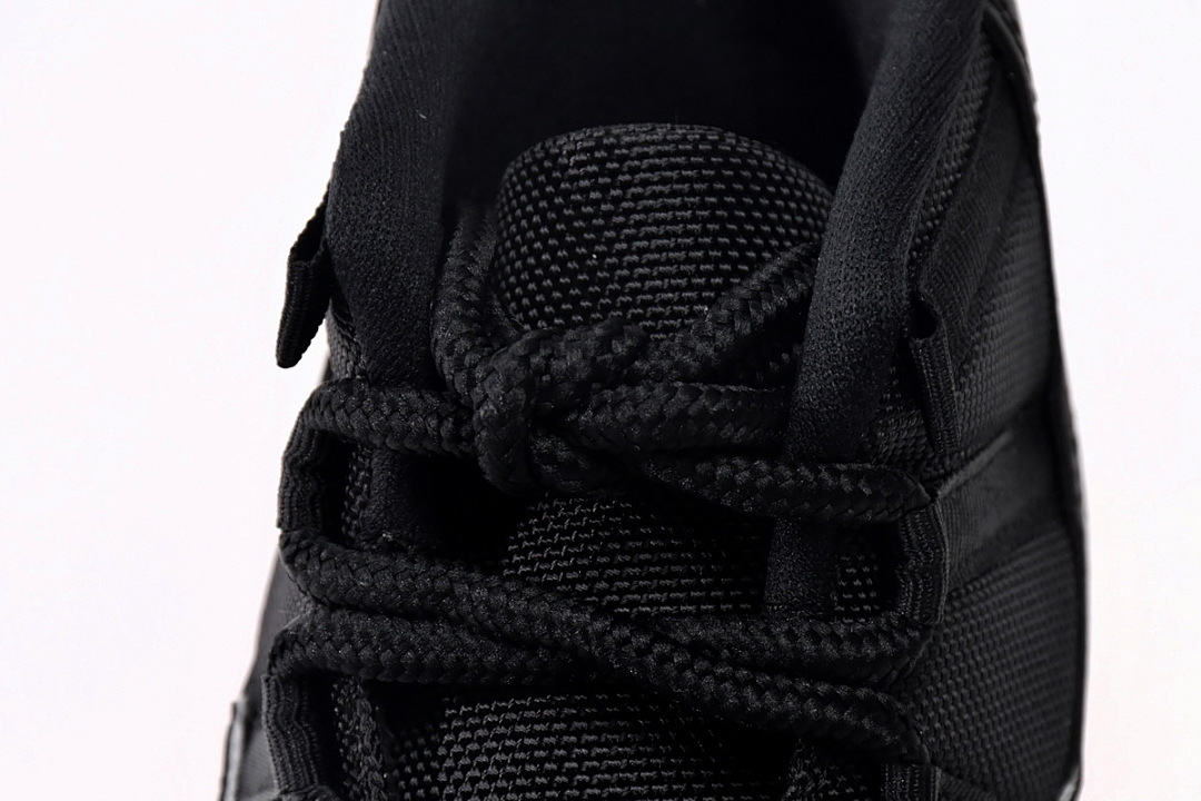 Air Jordan 11 Retro Bred