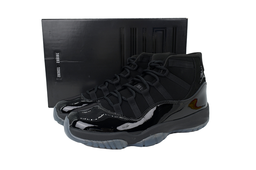 Air Jordan 11 Retro Cap and Gown