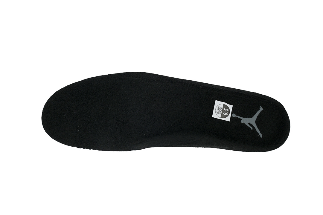 Air Jordan 11 Retro Cap and Gown
