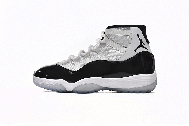 Air Jordan 11 Retro Concord