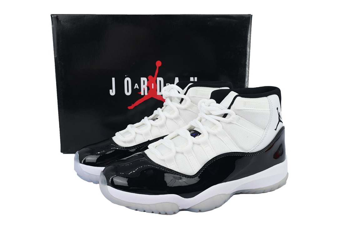Air Jordan 11 Retro Concord