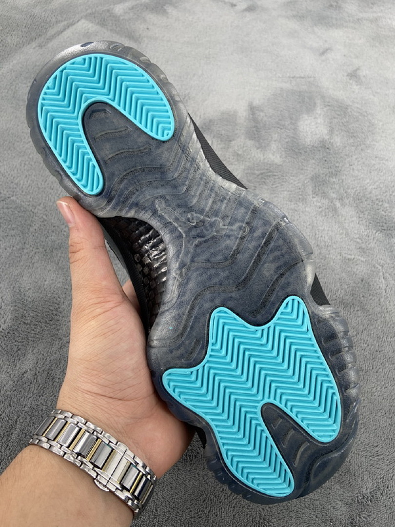 Air Jordan 11 Retro Gamma Blue