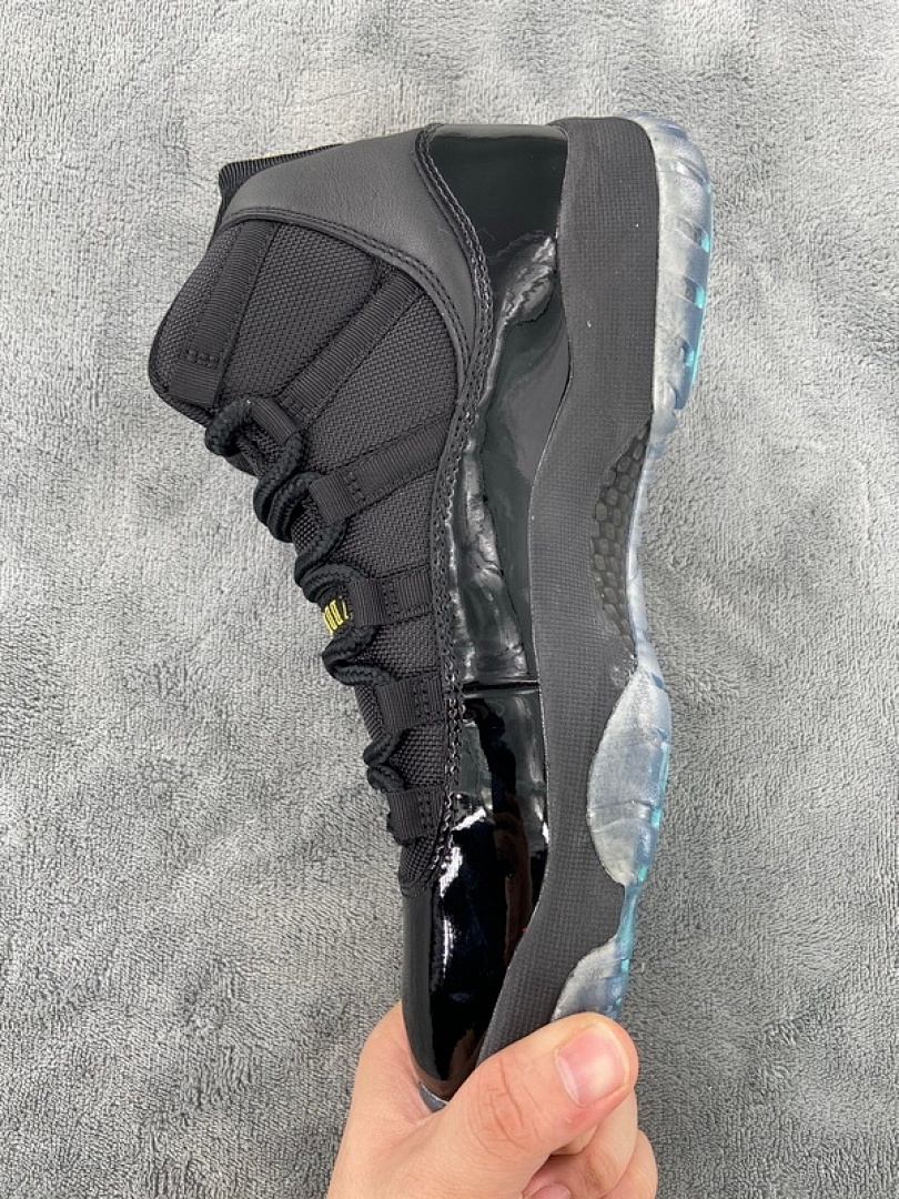 Air Jordan 11 Retro Gamma Blue