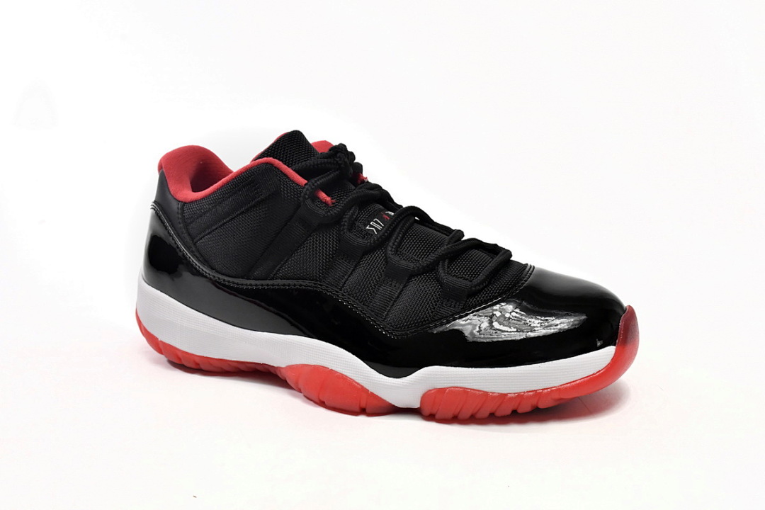 Air Jordan 11 Retro Low Bred