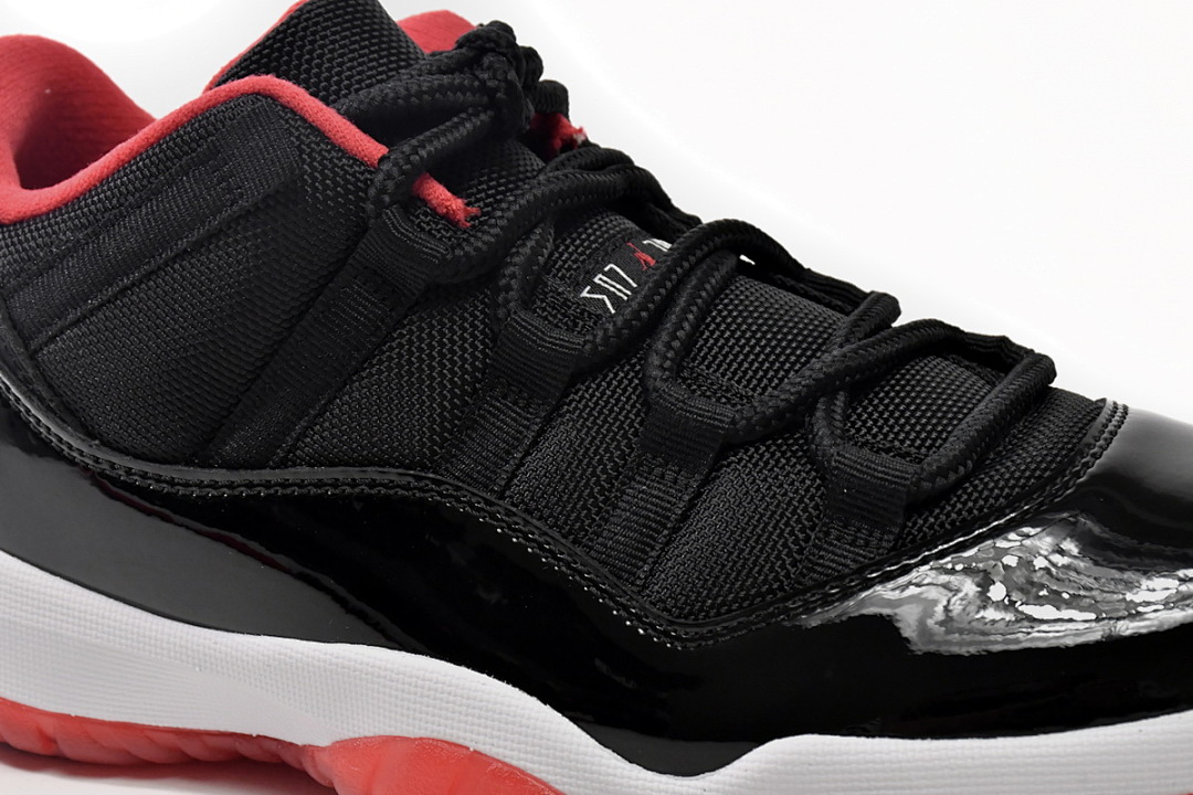 Air Jordan 11 Retro Low Bred