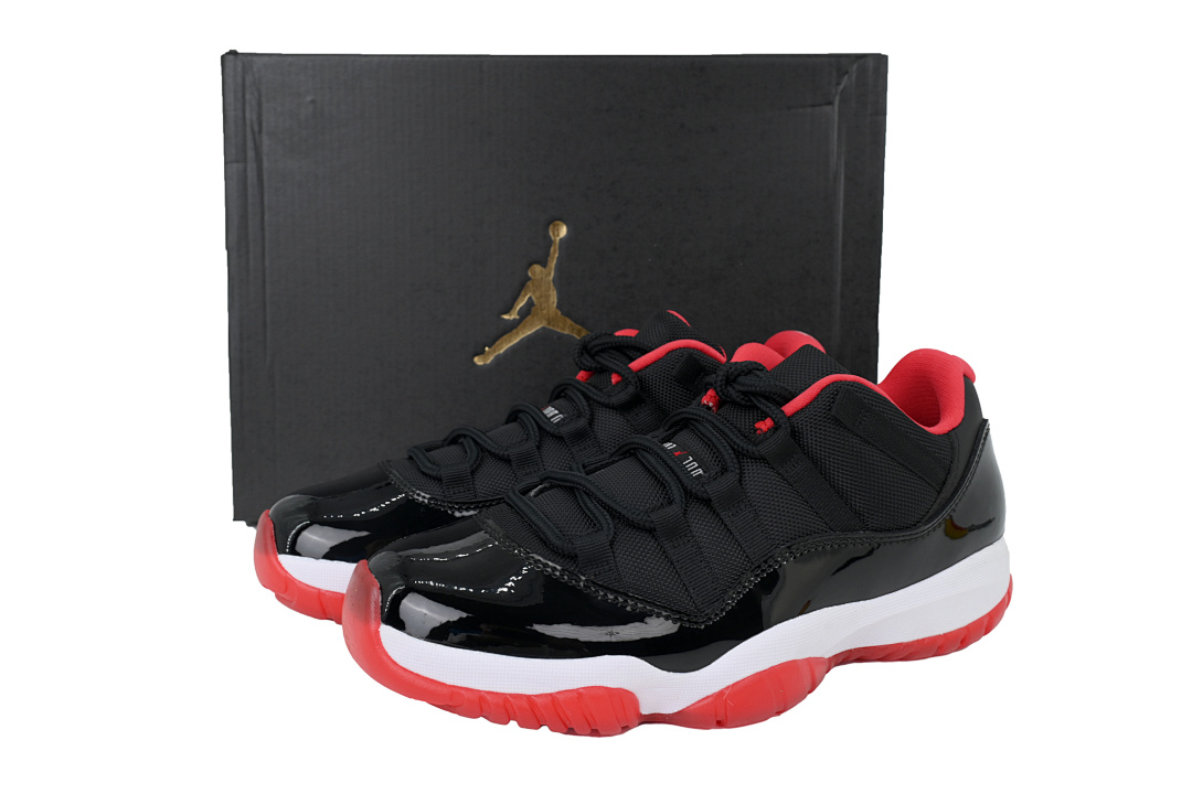 Air Jordan 11 Retro Low Bred