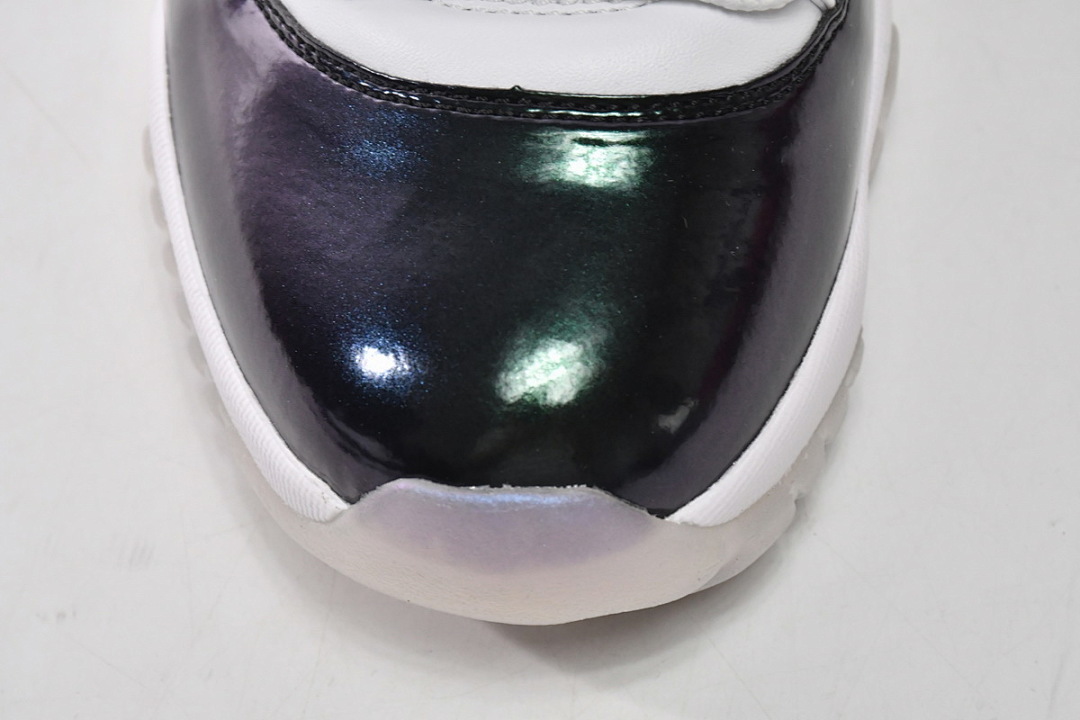 Air Jordan 11   Retro White Black