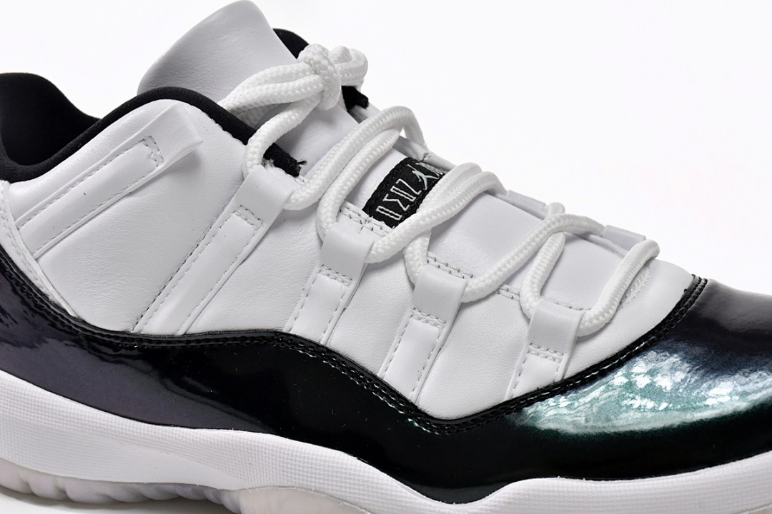 Air Jordan 11   Retro White Black