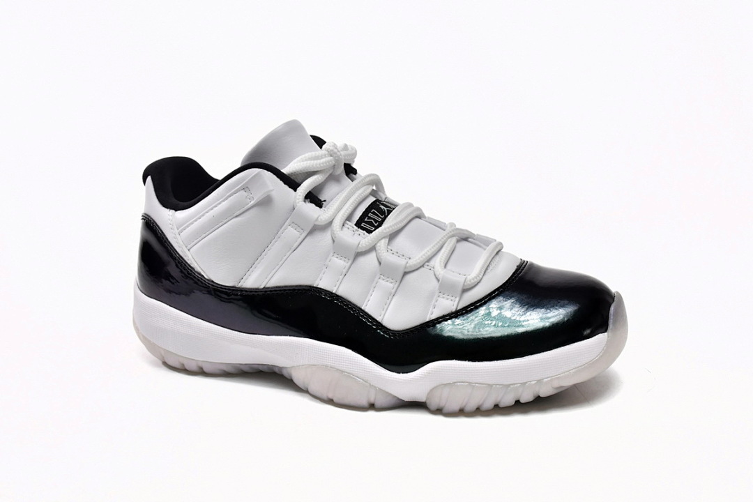 Air Jordan 11   Retro White Black