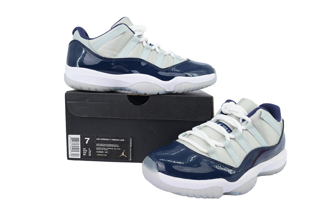 Air Jordan 11 Retro Low Georgetown
