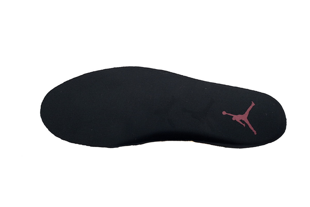Air Jordan 11 Retro AR0715-010 