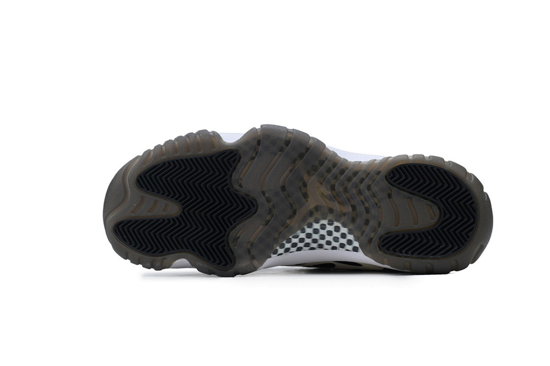 Air Jordan 11 Retro AR0715-010 