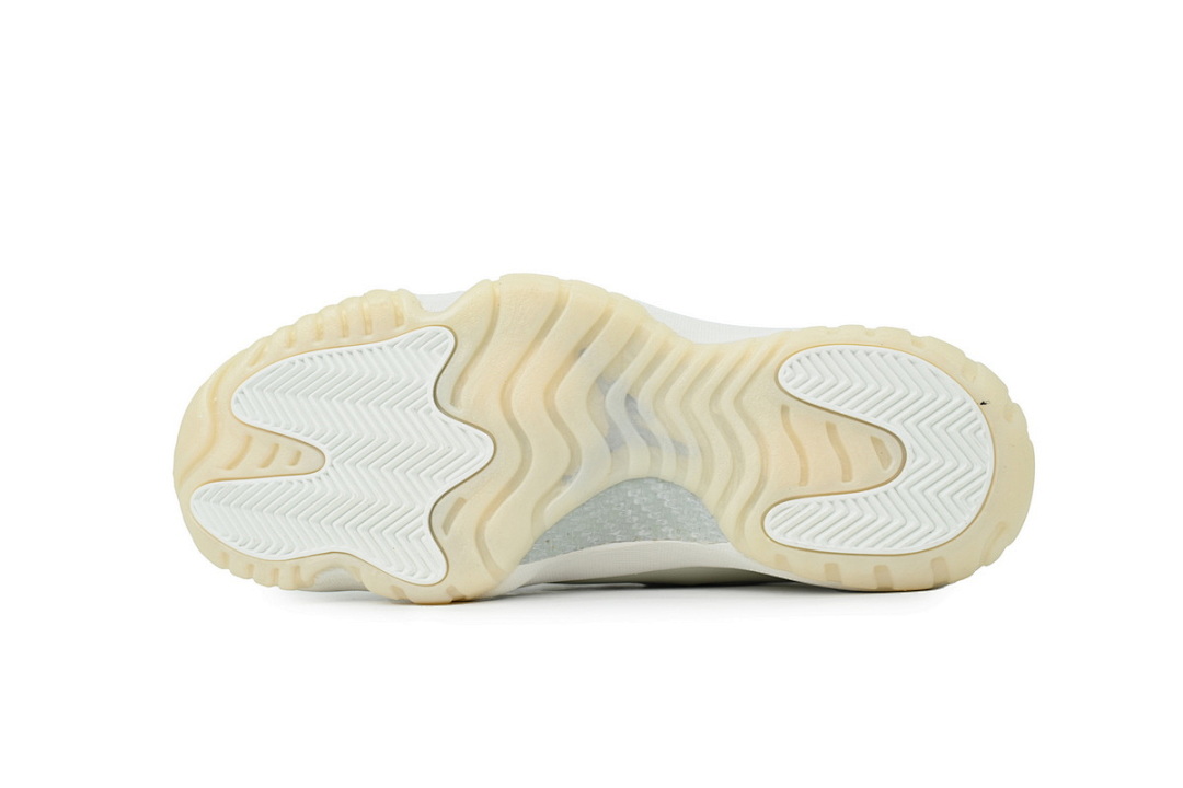 Air Jordan 11 Retro Low Sail White Basketball Shoes WMNS AR0715-110 