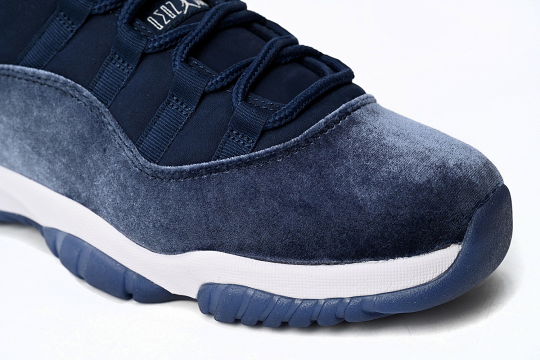  Air Jordan 11 Retro Midnight Blue AR0715-441