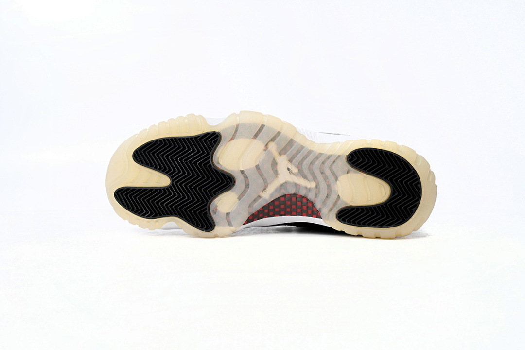  Air Jordan 11 Retro Low 72-10 AV2187-001