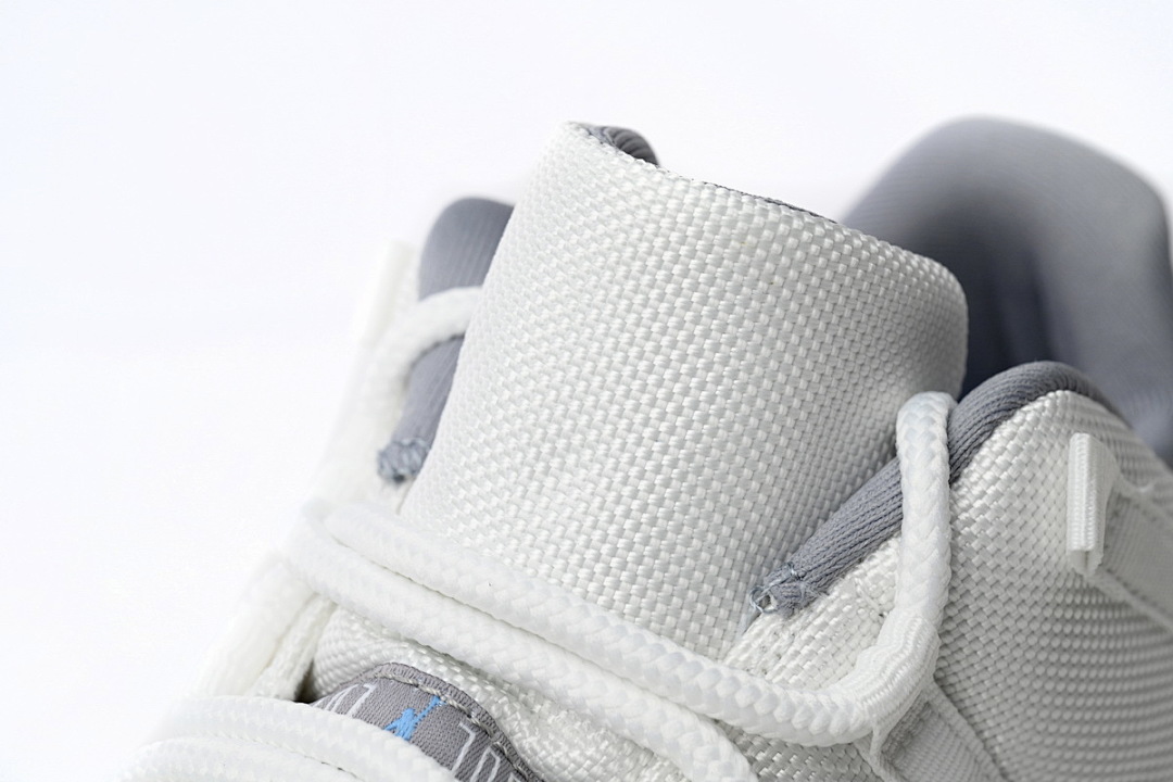  Air Jordan 11 Low AV2187-140