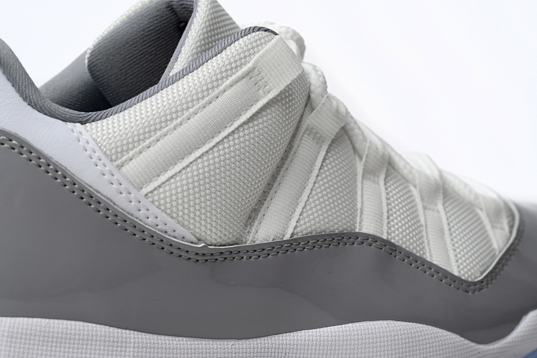  Air Jordan 11 Low AV2187-140
