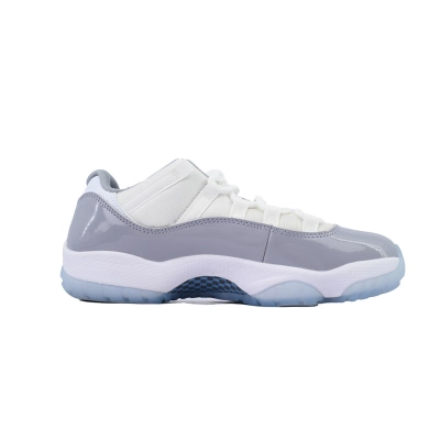 Zapatillas Air Jordan 11 Retro Low en gris, blanco y azul hielo AV2187-140  02