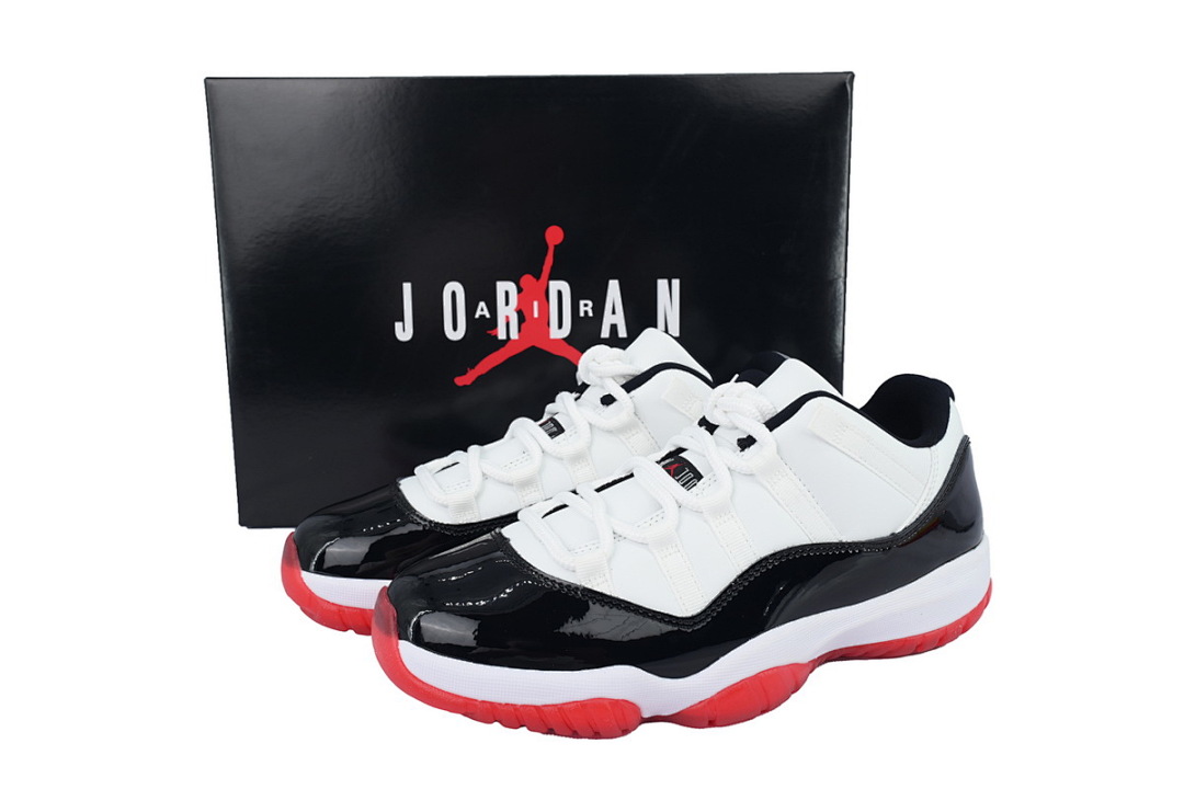 Air Jordan 11 Retro Low Concord Bred AV2187-160