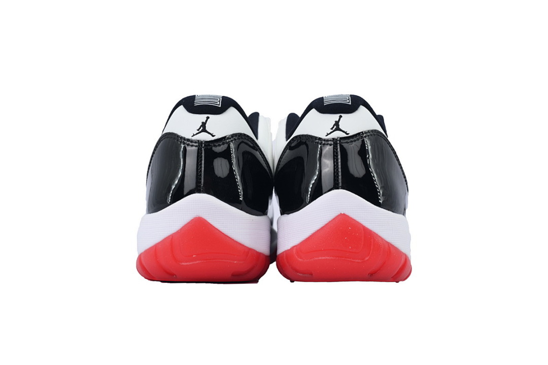 Air Jordan 11 Retro Low Concord Bred AV2187-160