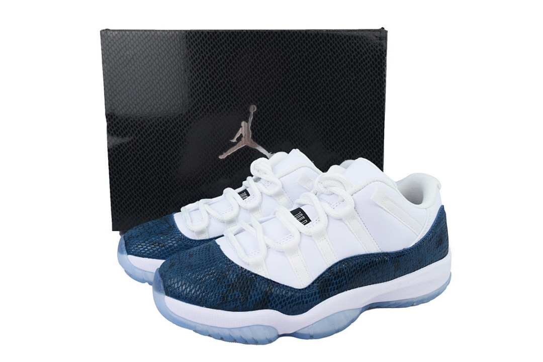 Air Jordan 11 Retro Low Navy Snakeskin CD6846-102