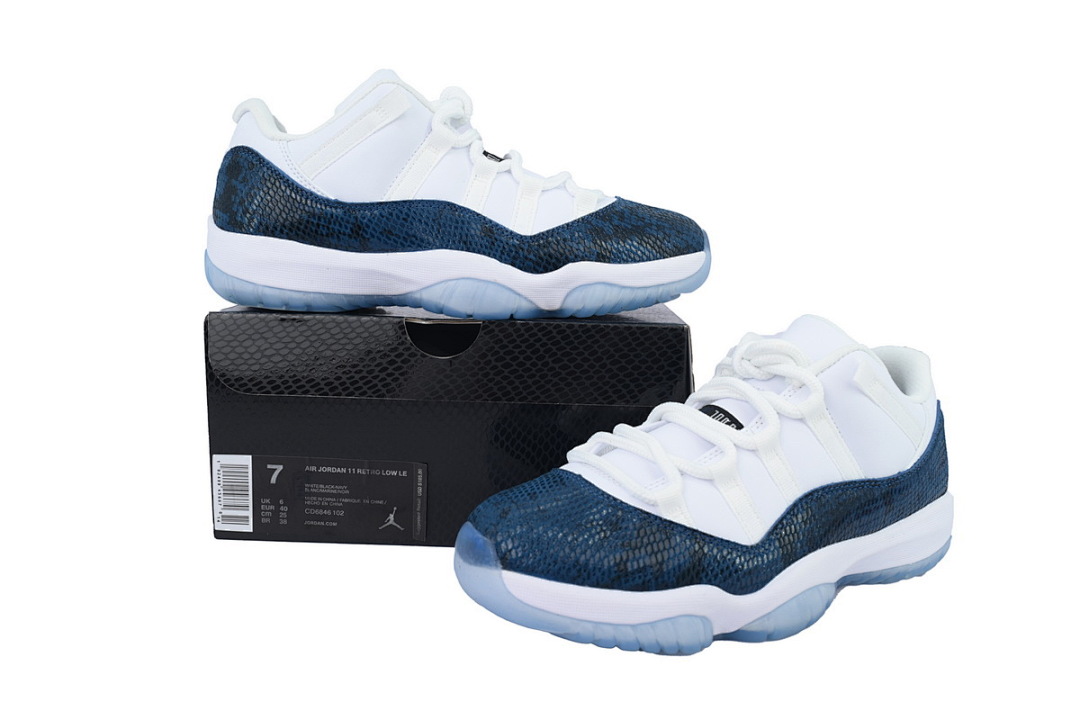 Air Jordan 11 Retro Low Navy Snakeskin CD6846-102