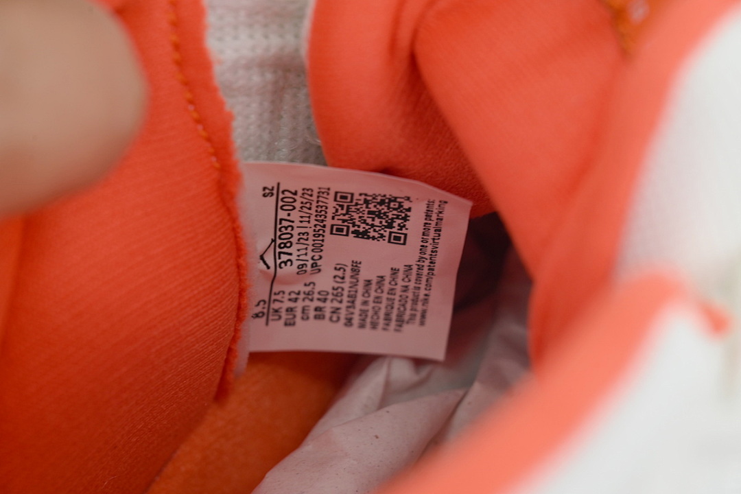  Air Jordan 11 Retro White Orange CT8012-002