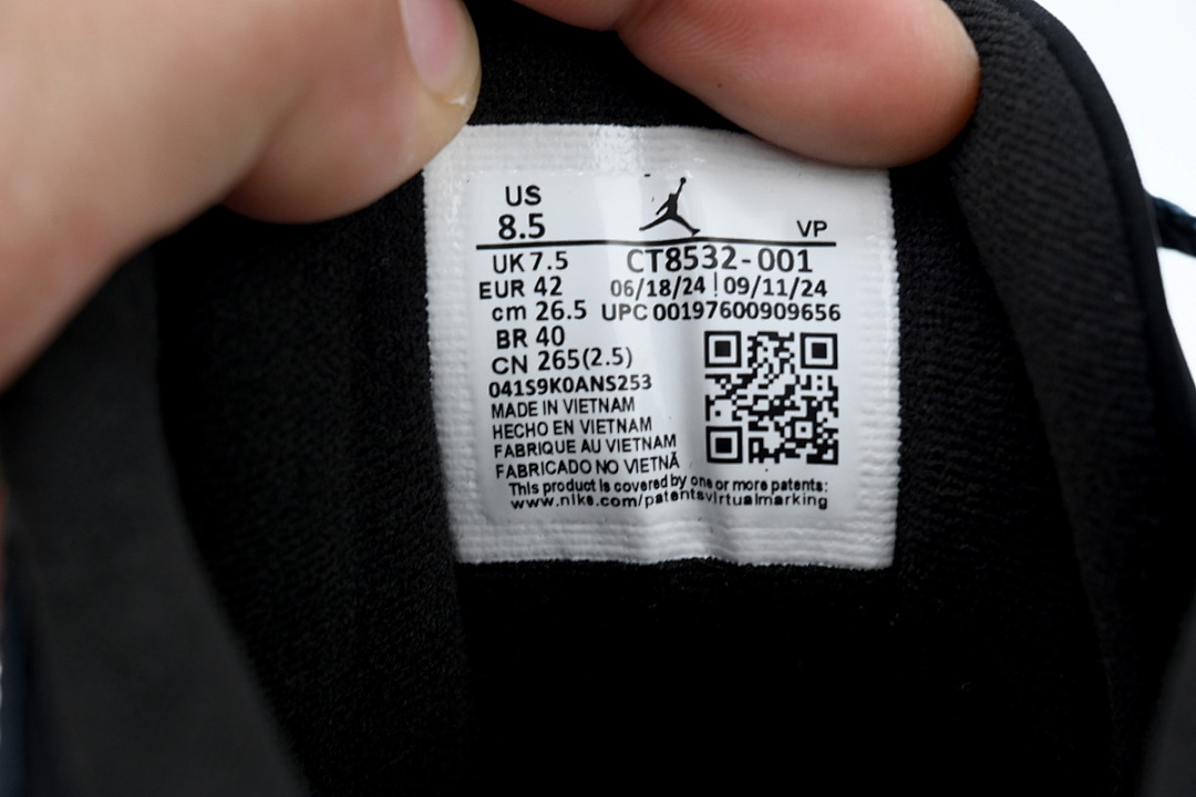  Air Jordan 3 Retro CT8532-001