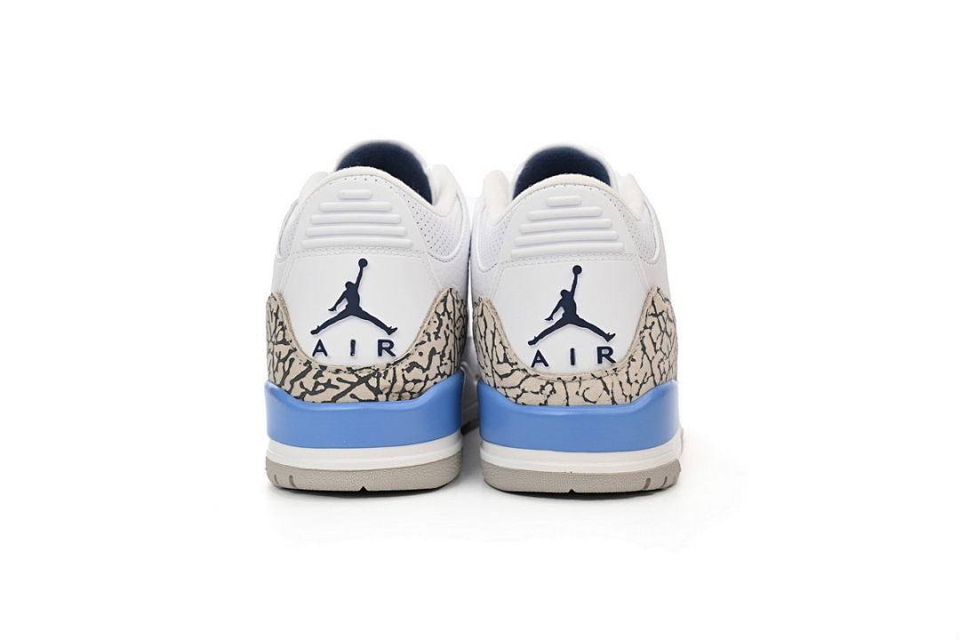 Air Jordan 3 Retro UNC CT8532-104
